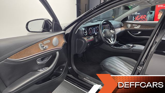 Mercedes E-CLASS E300 4MATIC Exclusive купить на сайте DeffCars