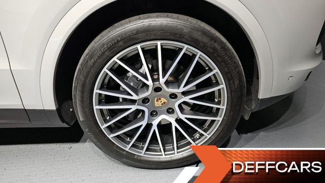 Porsche CAYENNE 3.0 PLATINUM EDITION купить на сайте DeffCars