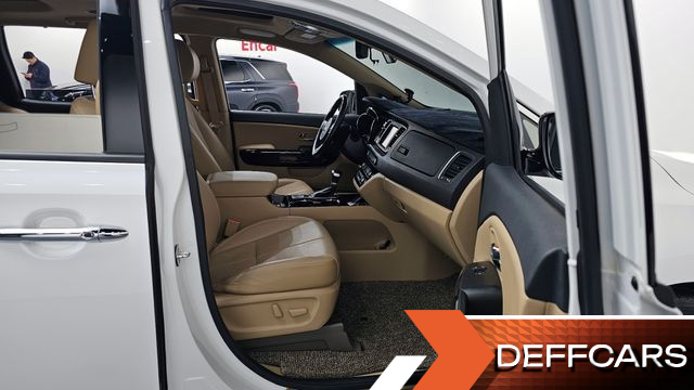 Kia CARNIVAL Gasoline 7-Seater Limousine President купить на сайте DeffCars
