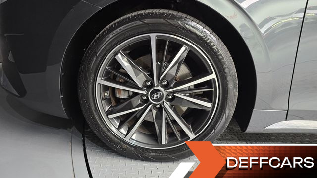 Hyundai GRANDEUR 2.5 Le Blanc купить на сайте DeffCars