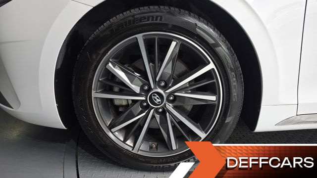 Hyundai GRANDEUR 2.5 Le Blanc купить на сайте DeffCars