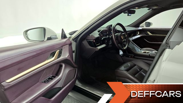 Porsche TAYCAN Base купить на сайте DeffCars