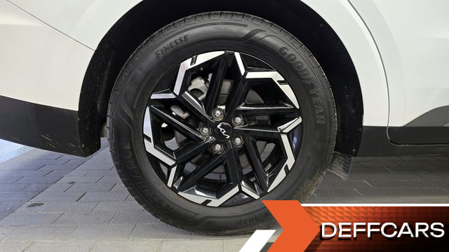Kia CARNIVAL Gasoline 9-Seater Prestige купить на сайте DeffCars