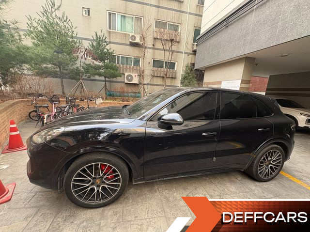 Porsche CAYENNE 3.0 купить на сайте DeffCars