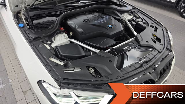 BMW 5-SERIES 520i M Sport купить на сайте DeffCars