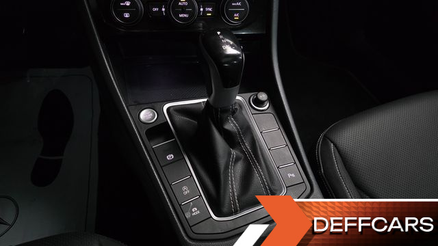 Volkswagen JETTA 1.5 TSI Prestige купить на сайте DeffCars