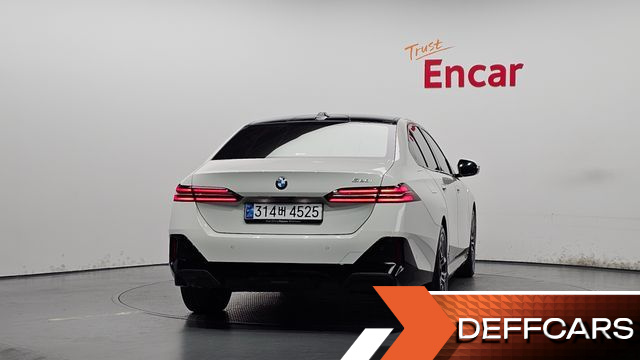 BMW 5-SERIES 520i M Sport купить на сайте DeffCars