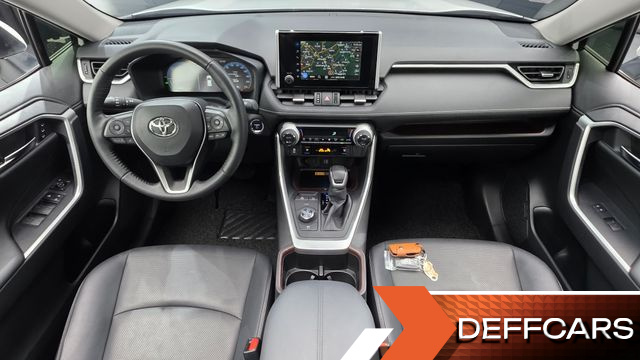 Toyota RAV4 2,5 4WD Hybrid LTD купить на сайте DeffCars