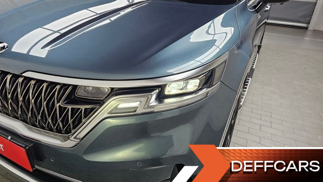 Kia CARNIVAL 9-Seater Signature купить на сайте DeffCars