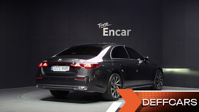Mercedes E-CLASS E300 4MATIC Exclusive купить на сайте DeffCars