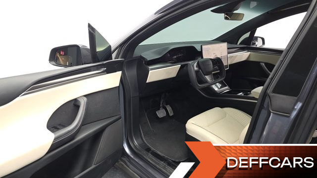 Tesla MODEL X Plaid купить на сайте DeffCars