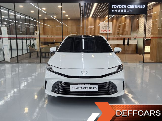 Toyota CAMRY 2.5 XLE Premium Hybrid купить на сайте DeffCars