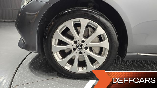 Mercedes E-CLASS E300 4MATIC Exclusive купить на сайте DeffCars