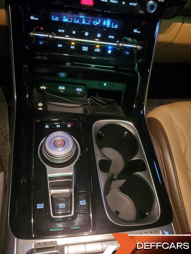 Kia CARNIVAL 9-Seater Hi-Limousine(Special Vehicle) купить на сайте DeffCars