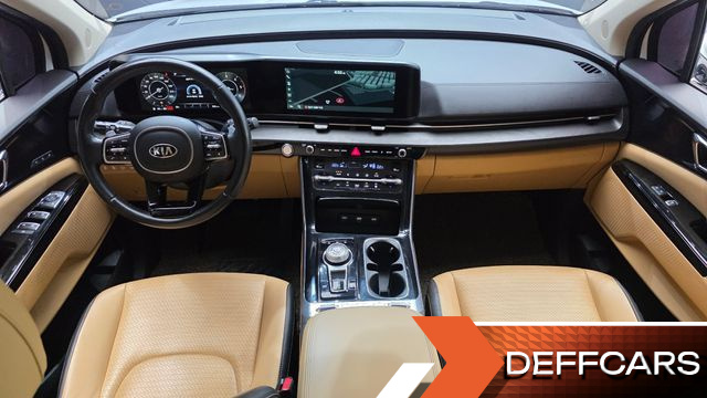Kia CARNIVAL 9-Seater Signature купить на сайте DeffCars
