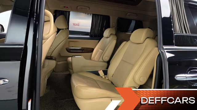 Kia CARNIVAL 9-seater Hi-Limousine Prestige купить на сайте DeffCars