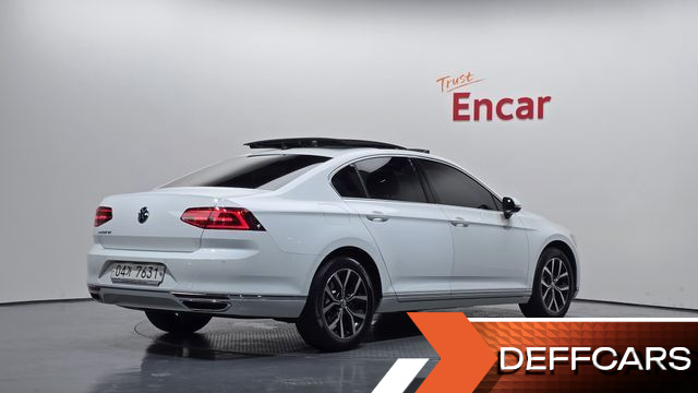 Volkswagen PASSAT 2.0 TDI Premium купить на сайте DeffCars