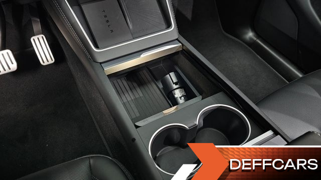 Tesla MODEL Y Long Range AWD купить на сайте DeffCars
