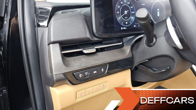 Kia CARNIVAL Gasoline 11-Seater Signature купить на сайте DeffCars