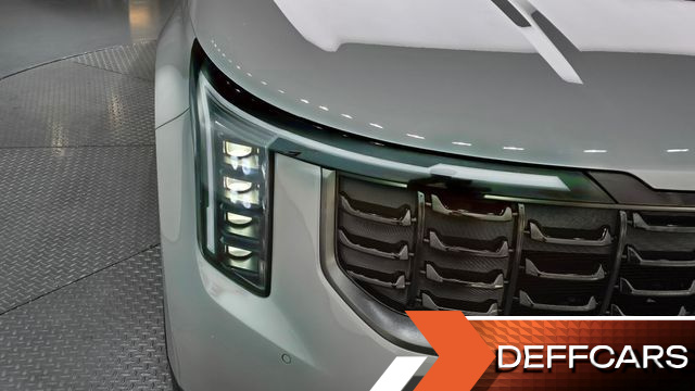 Kia CARNIVAL 9-Seater Gravity купить на сайте DeffCars