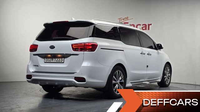 Kia CARNIVAL 9-Seater Prstige купить на сайте DeffCars