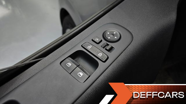 Hyundai STARIA L3.5 Cargo 5-Seater Modern купить на сайте DeffCars