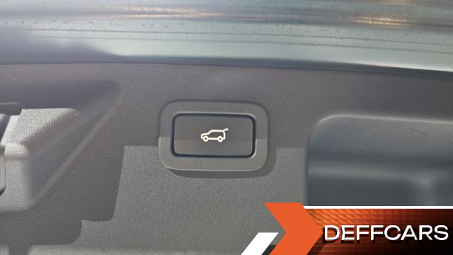 Land Rover DISCOVERY SPORT 2.0 TD4 SE (150PS) купить на сайте DeffCars