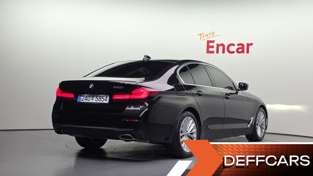 BMW 5-SERIES 520i Luxury купить на сайте DeffCars