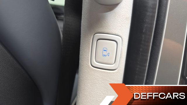 Hyundai STARIA L3.5 Lounge 9-Seater Inspiration купить на сайте DeffCars