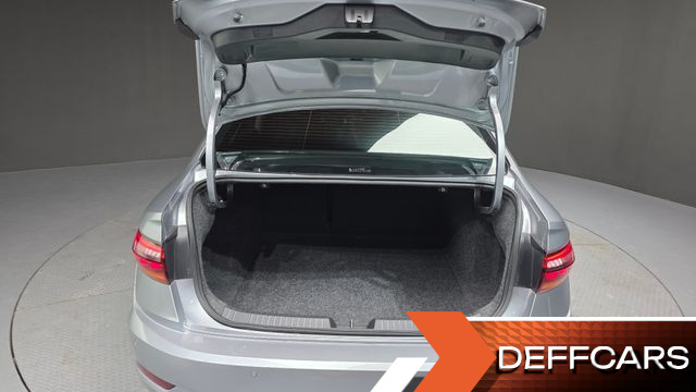 Volkswagen JETTA 1.4 TSI Prestige купить на сайте DeffCars
