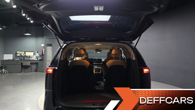 Kia CARNIVAL 9-Seater Prestige купить на сайте DeffCars