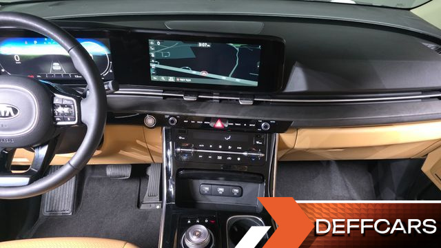Kia CARNIVAL 9-Seater Signature купить на сайте DeffCars