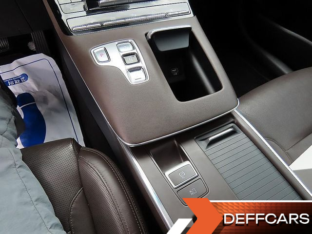 Hyundai GRANDEUR 2.5 Premium купить на сайте DeffCars