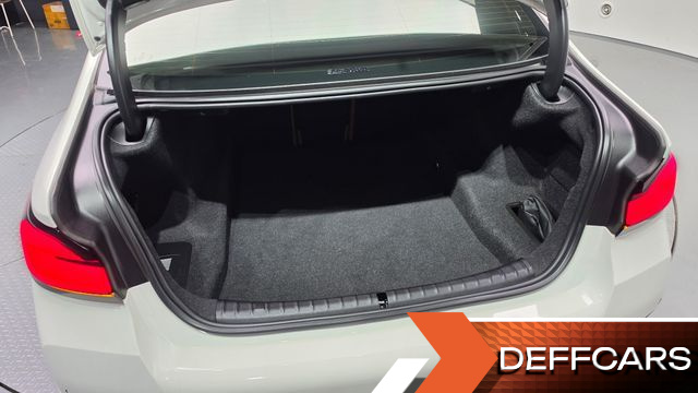 BMW 5-SERIES 520i M Sport купить на сайте DeffCars