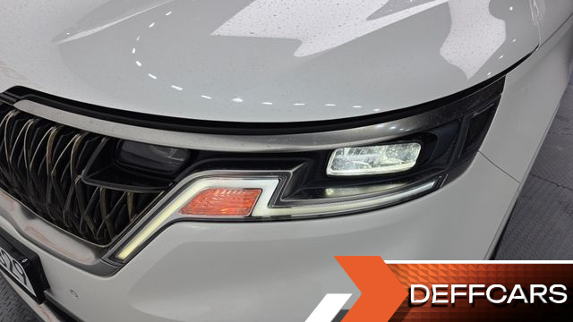 Kia CARNIVAL 9-Seater Signature купить на сайте DeffCars