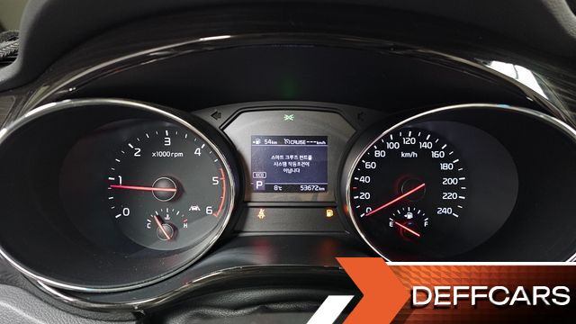 Kia CARNIVAL 9-Seater Noblesse Special купить на сайте DeffCars