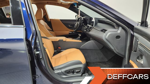 Lexus ES Executive купить на сайте DeffCars