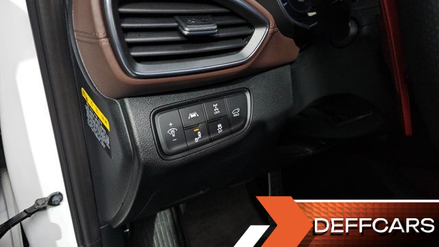 Hyundai SANTAFE Gasoline 2.0T 4WD Inspiration купить на сайте DeffCars