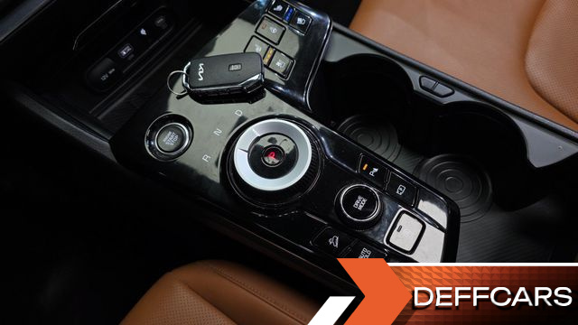 Kia SPORTAGE Gasoline 1.6 Turbo 2WD Nobleless купить на сайте DeffCars