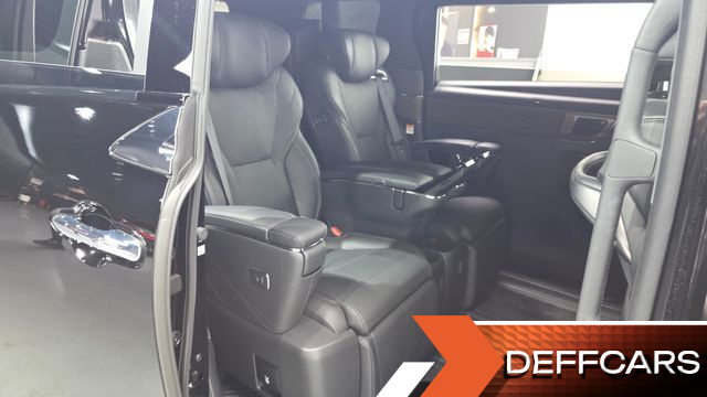 Toyota ALPHARD 2.5 HEV Executive AWD купить на сайте DeffCars