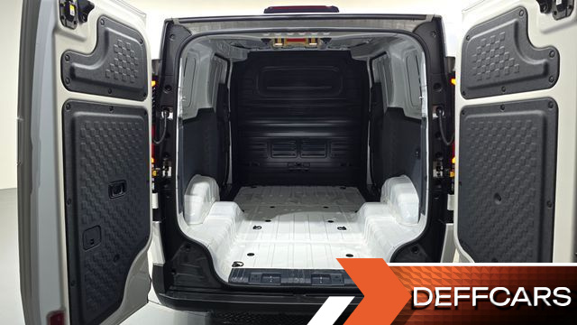 Kia PV5 Cargo Long Range Basic купить на сайте DeffCars