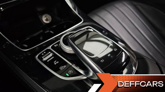 Mercedes E-CLASS E300 Exclusive купить на сайте DeffCars