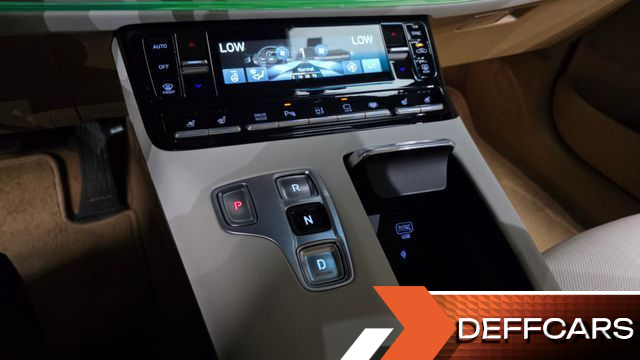 Hyundai GRANDEUR 3.3 Calligraphy купить на сайте DeffCars