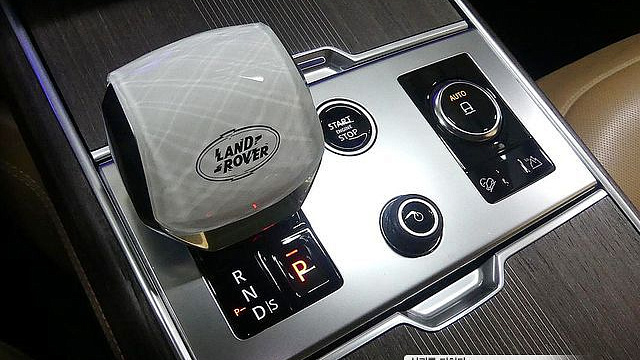 Land Rover RANGE ROVER P530 Autobiography Long Wheel Base купить на сайте DeffCars