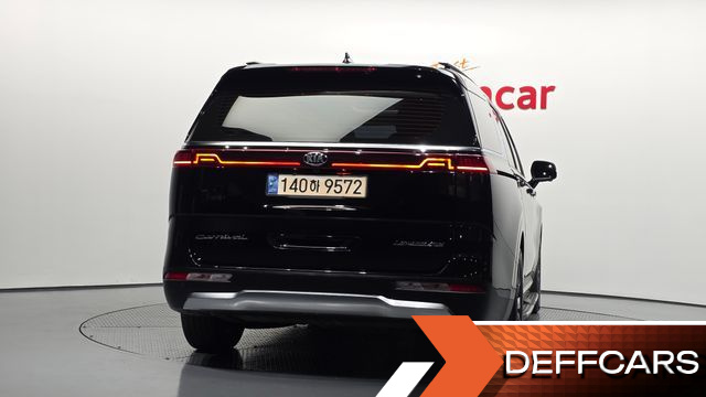 Kia CARNIVAL 7-Seater Signature купить на сайте DeffCars