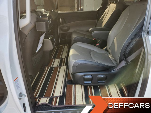 Kia CARNIVAL 7-Seater Noblesse купить на сайте DeffCars
