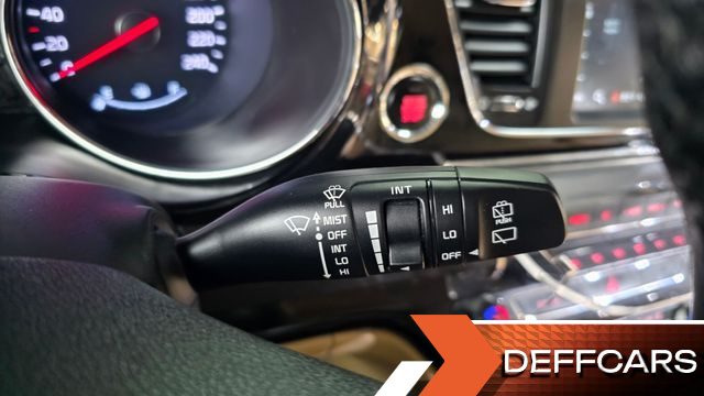 Kia CARNIVAL 9-Seater Hi-Limousine Noblesse Special купить на сайте DeffCars