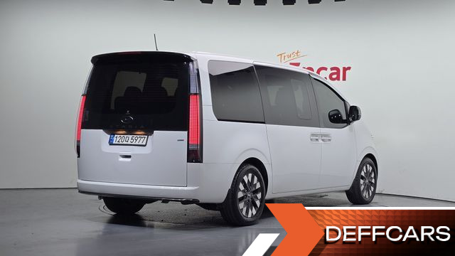 Hyundai STARIA 4WD Lounge 9-Seater Inspiration купить на сайте DeffCars