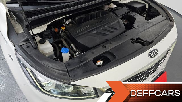 Kia CARNIVAL 9-Seater Noblesse Special купить на сайте DeffCars