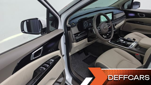 Kia CARNIVAL 7-Seater Signature купить на сайте DeffCars